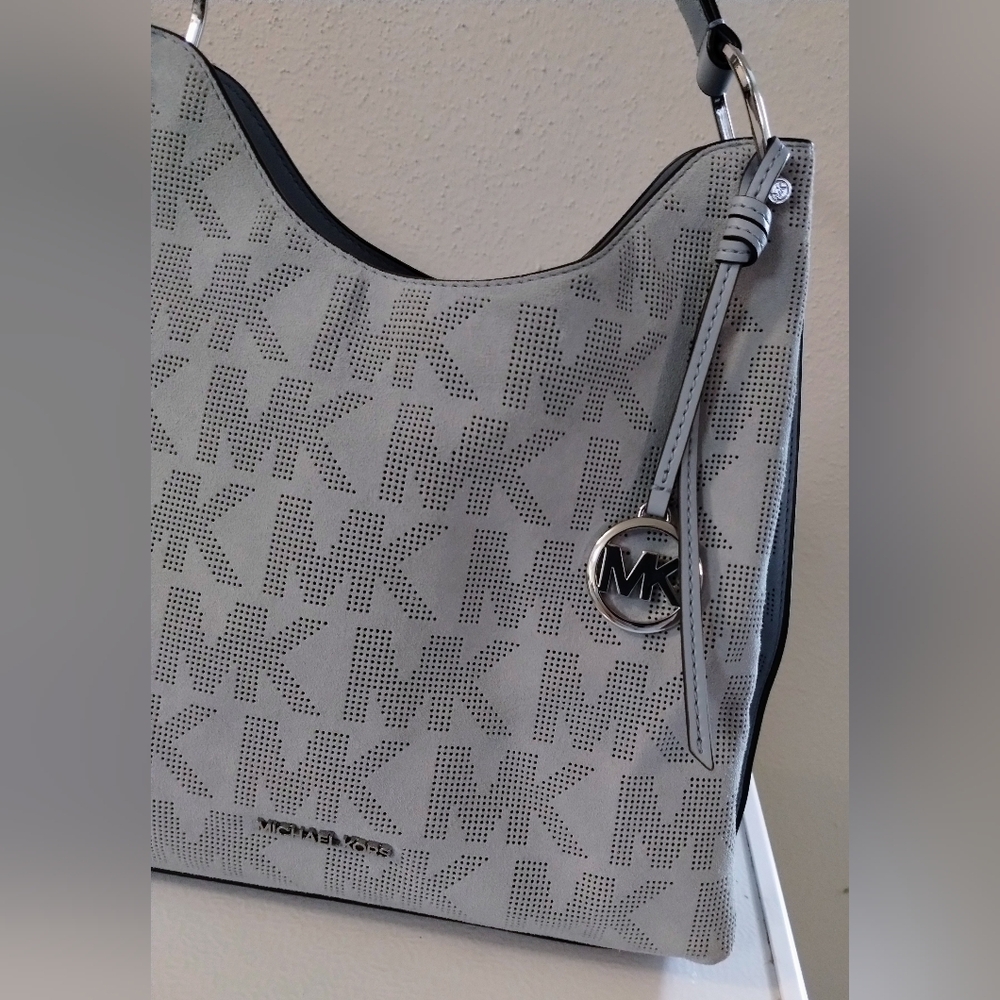 Michael Kors Shoulder Bag With Michael Kors Wallet - Picture 8 of 12